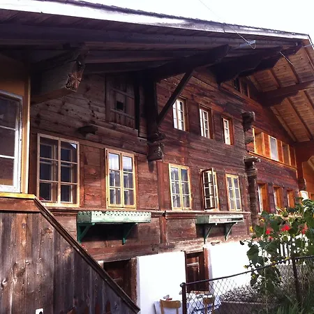 400-year-old Vintage Swiss 컨트리하우스 *
